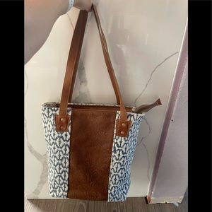 Myra bag